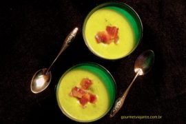 Receita de Creme de Ervilhas com bacon 4 Ingredientes®