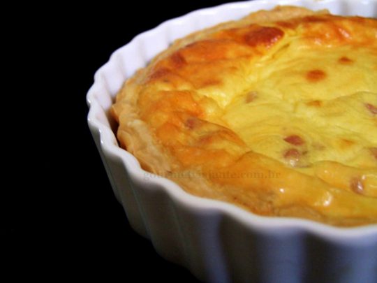 Passo a passo a receita da quiche Lorraine com 4 ingredientes